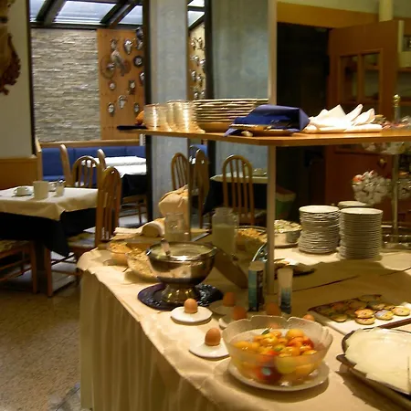 Hotel Doria 3*