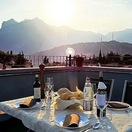 Hotel Doria 3*