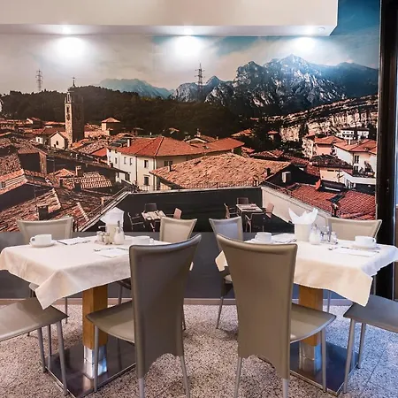 Doria Hotel 3*